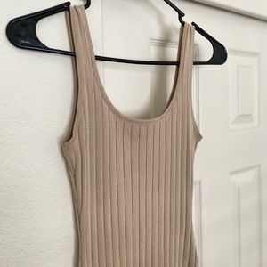 Sleeveless fitted ribbed dress
